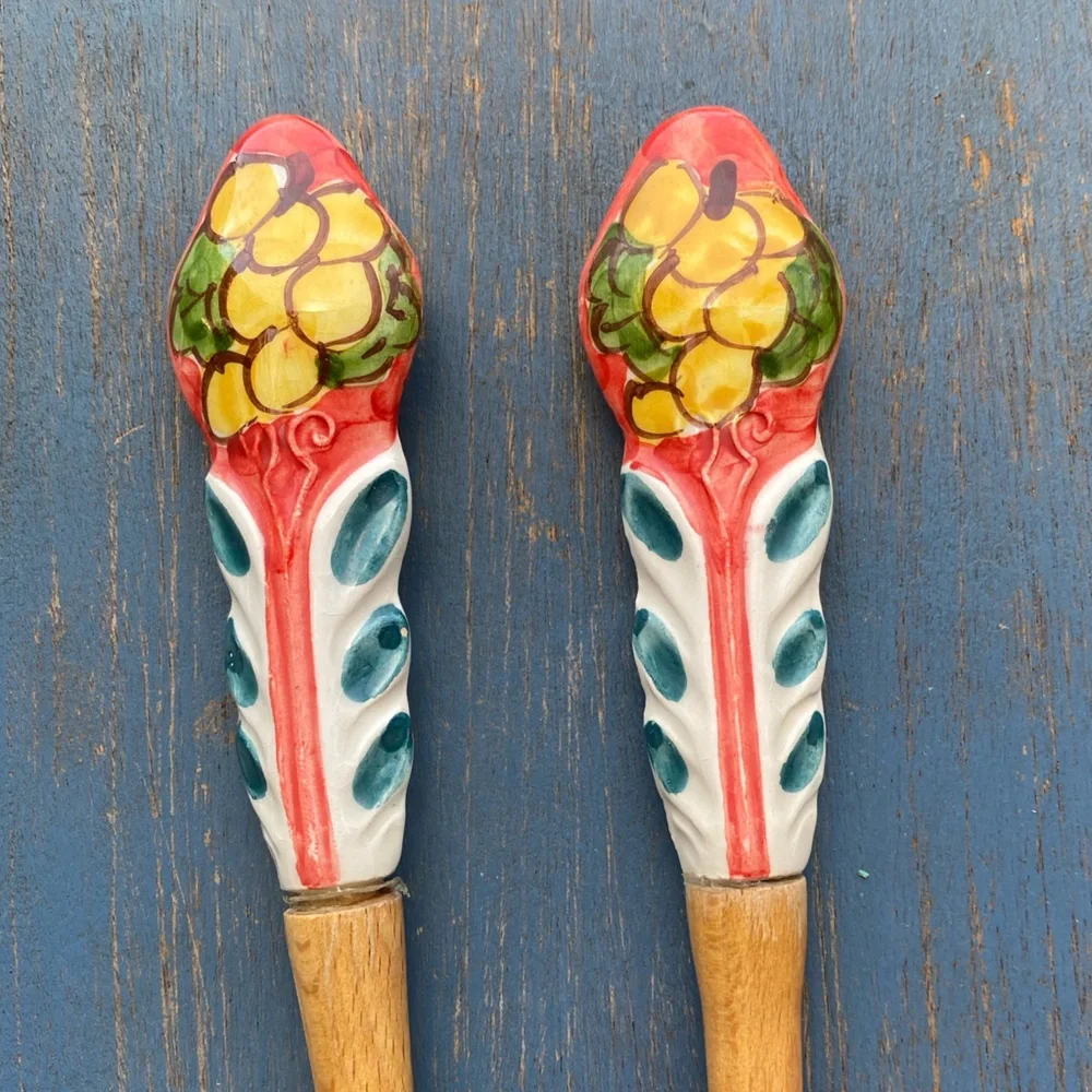 Hand-Painted Wooden Salad Serving Utensils for Dining. Great Condition!